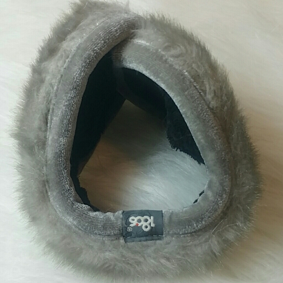 Degree180's Ear Muffs Youth Unisex - Picture 1 of 3